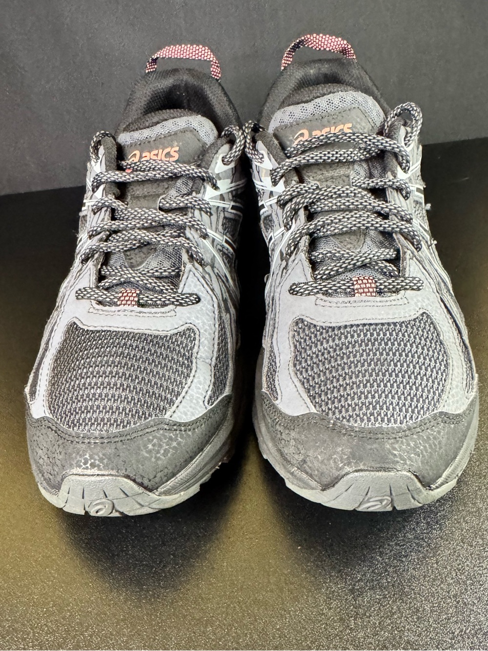 ASICS Frequent Trail Women’s Trail Running Hiking Shoes Gray Black Size 8.5